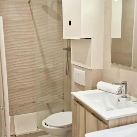 Appartement Cosy, Climatisation, Proche Nice